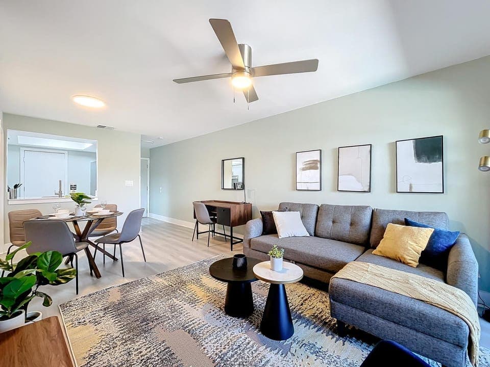 Living room, Seating area, Dining area