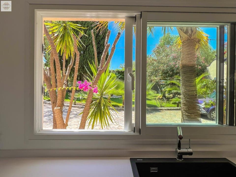 Inner courtyard view