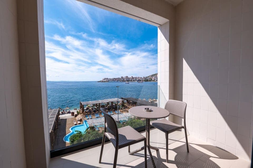 Day, Natural landscape, View (from property/room), Balcony/Terrace, Seating area