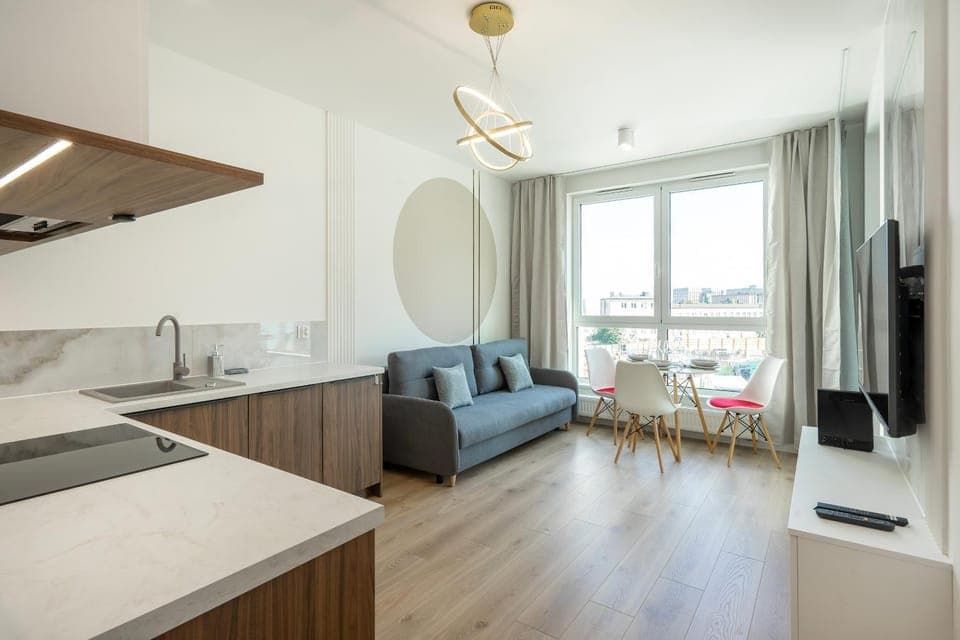 Bed, TV and multimedia, Kitchen or kitchenette, Living room, Photo of the whole room, Seating area, Dining area, Bedroom