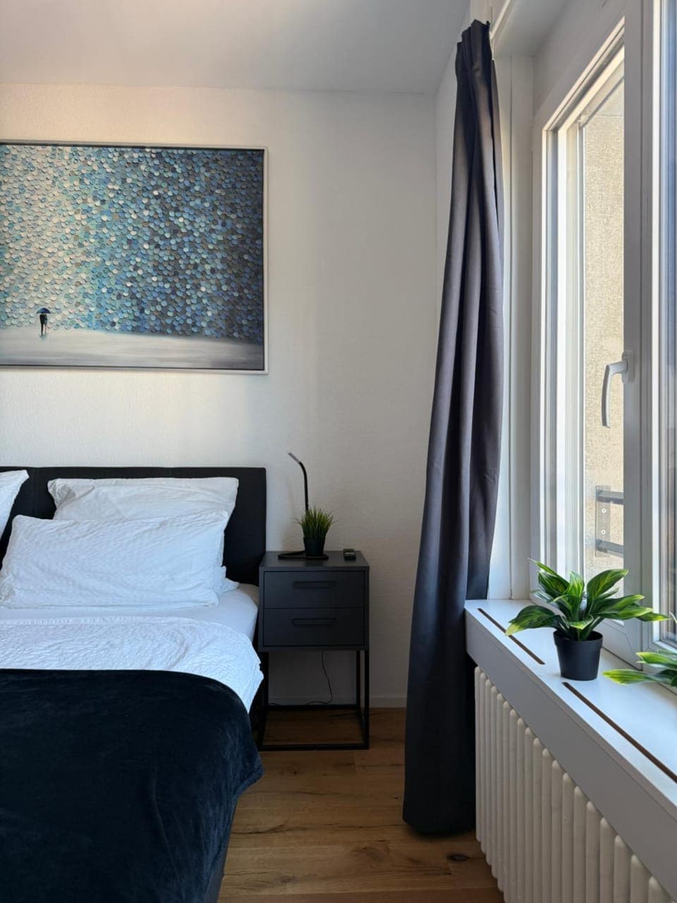 Bed, Photo of the whole room, Bedroom, internet