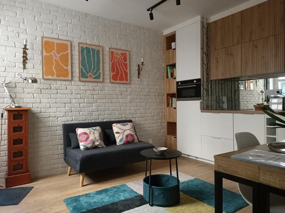 Living room, Seating area, oven