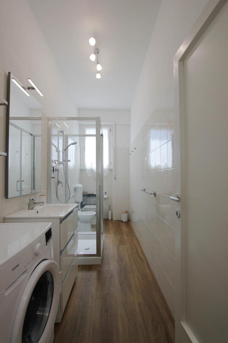 Shower, Bathroom, washing machine