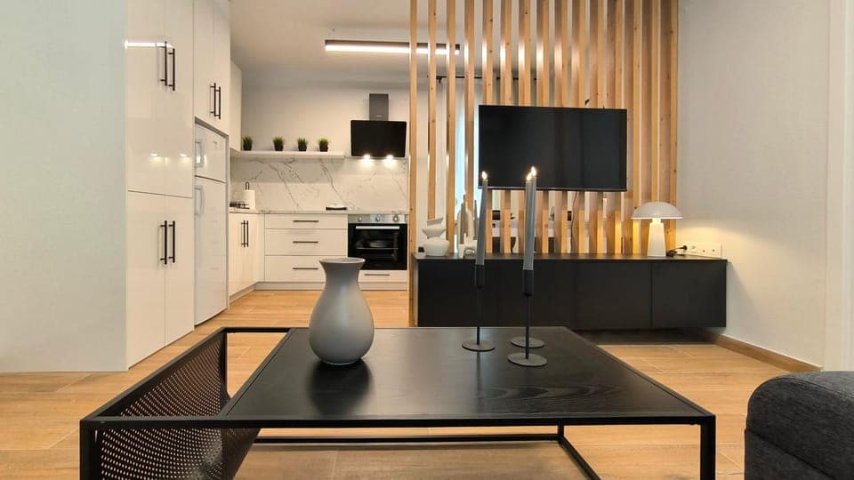 TV and multimedia, Kitchen or kitchenette, Dining area