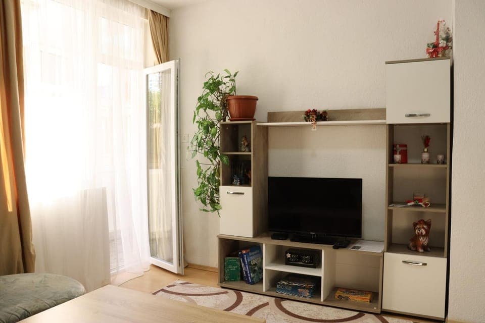 TV and multimedia, Evening entertainment