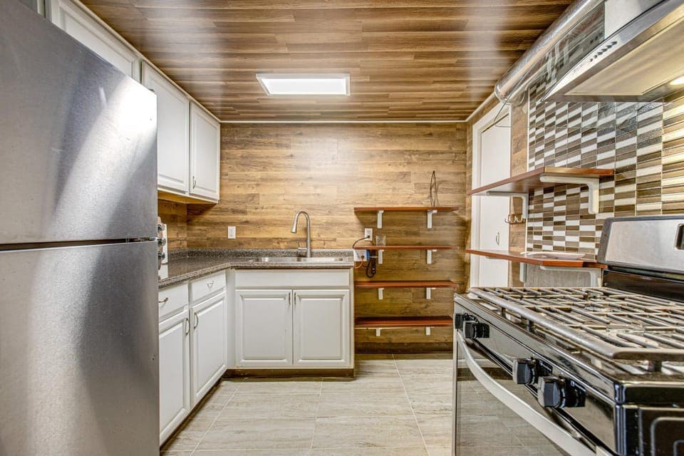 Aurora Abode: 7 Mi to Dtwn Denver! House in Aurora