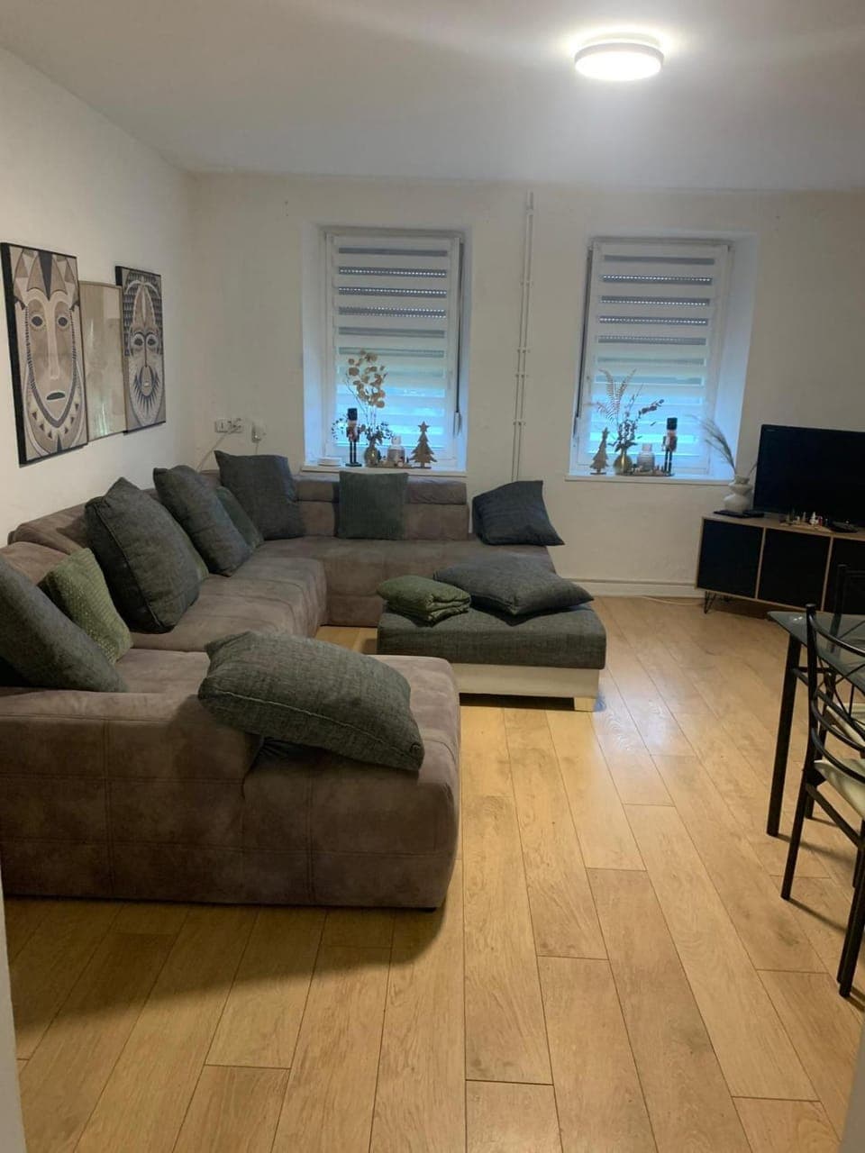 TV and multimedia, Living room, Seating area