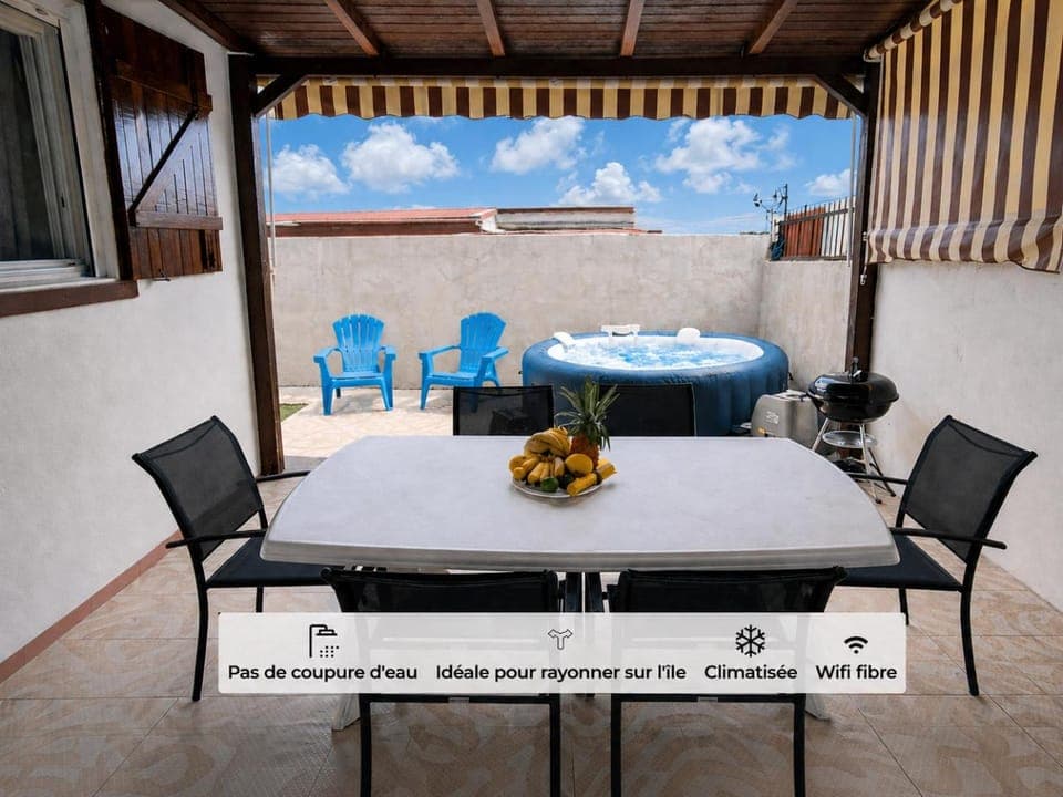 Patio, Hot Tub, Dining area