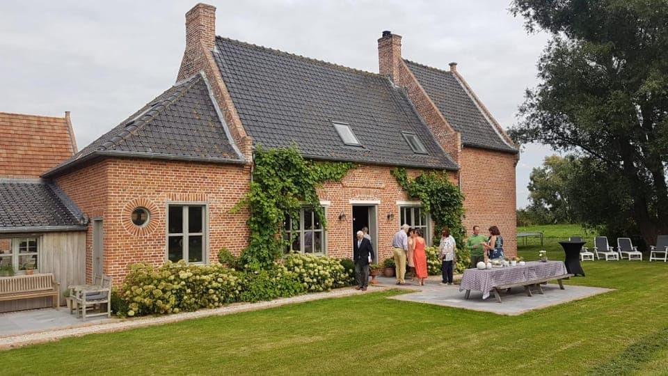 Property building, Garden