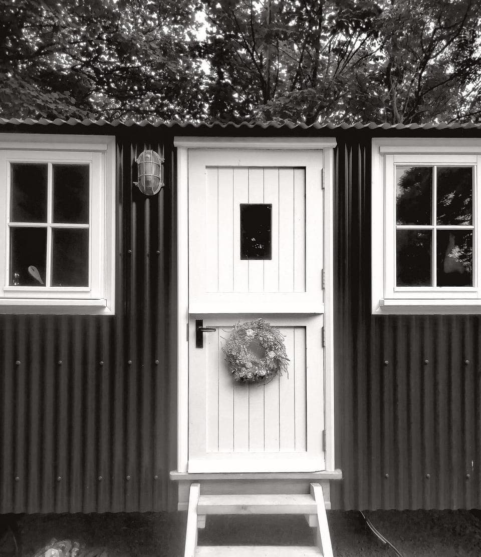 Property building, Day