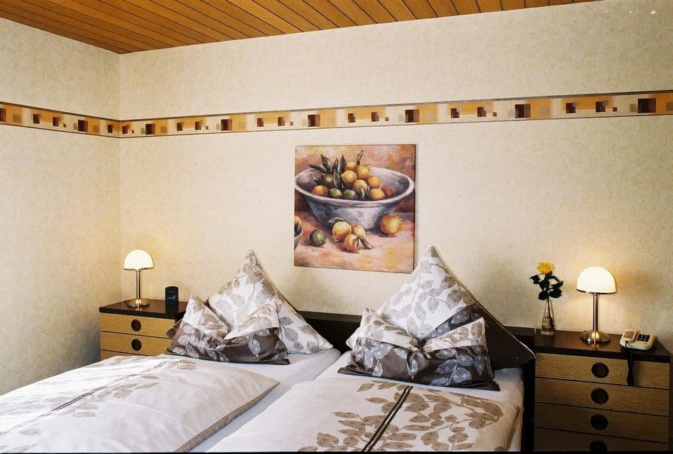 Photo of the whole room, Decorative detail, Bedroom