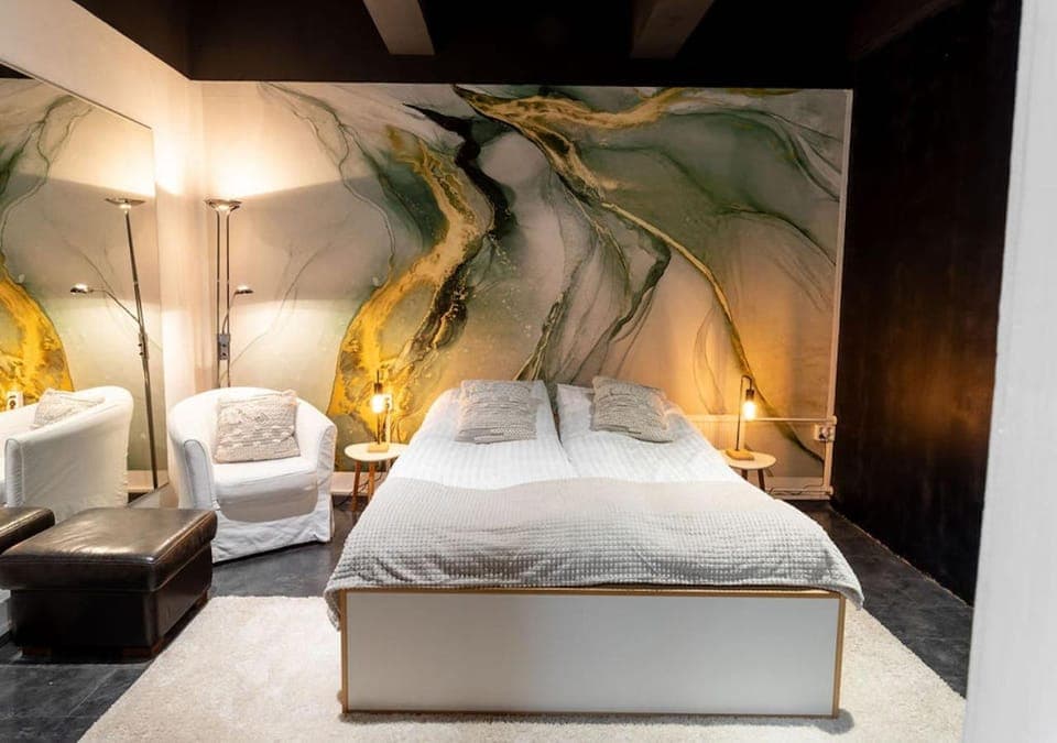 Bed, Photo of the whole room, Bedroom