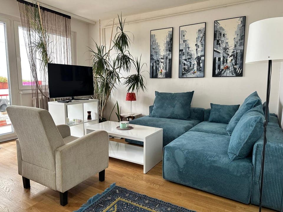 TV and multimedia, Living room, Seating area