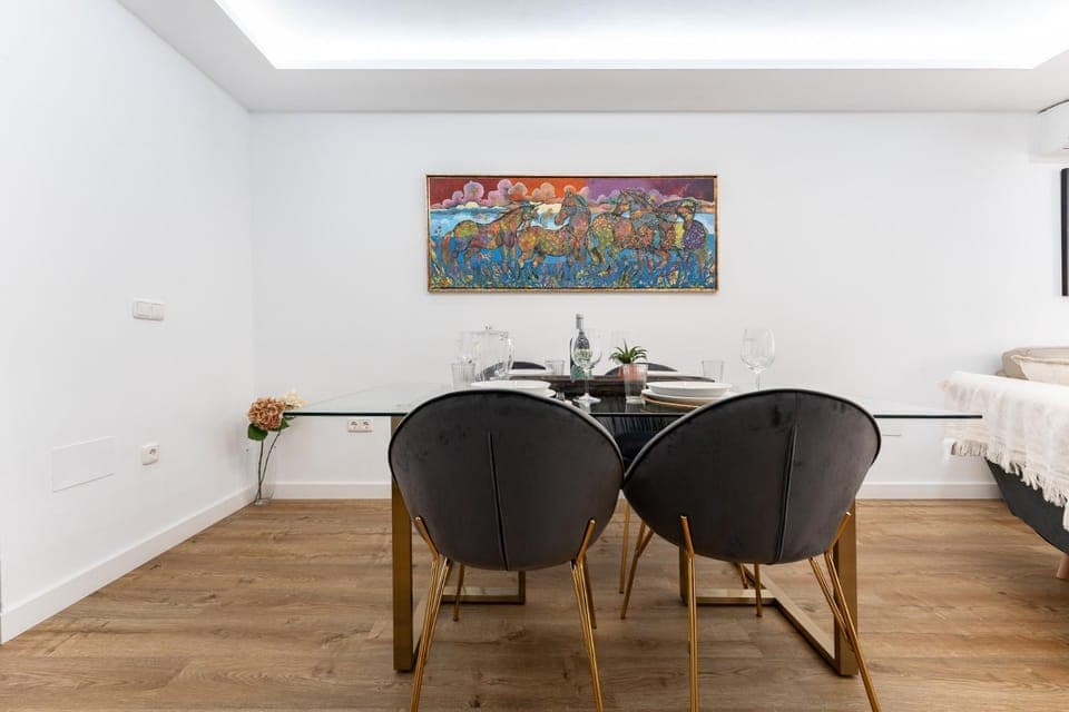 Living room, Dining area