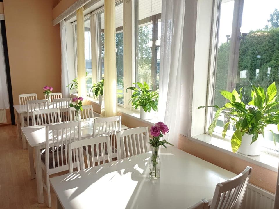 Day, Banquet/Function facilities, Dining area, Breakfast