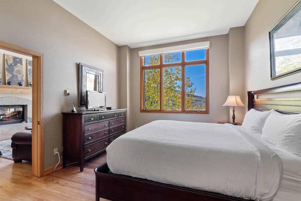 Highlands Westview 308 by East West Hospitality Apartment in Beaver Creek