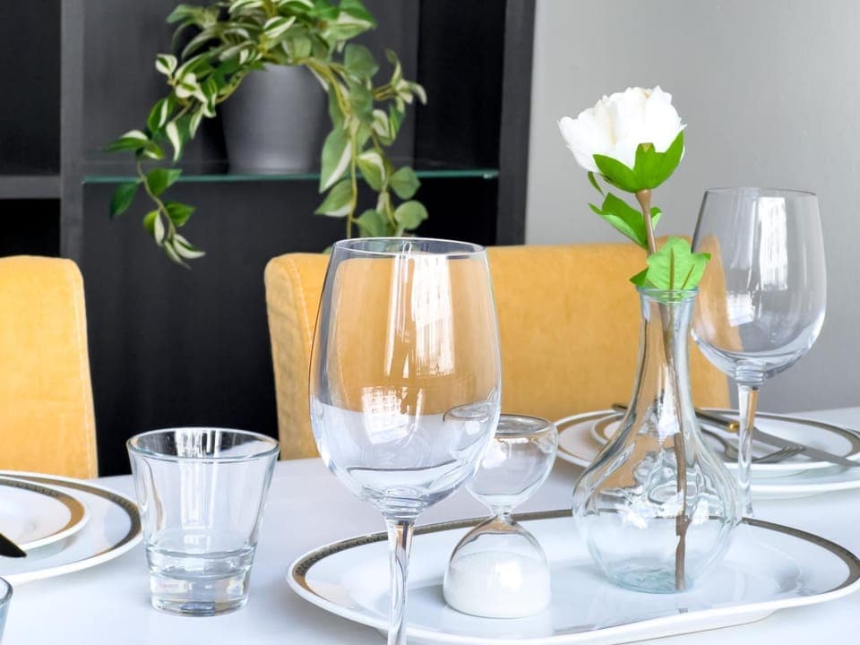 Seating area, Dining area