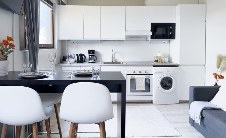 Coffee/tea facilities, Kitchen or kitchenette, Living room, Seating area, Dining area, dishwasher, microwave, oven, stove, toaster, washing machine