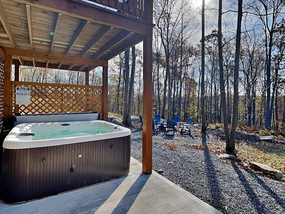 Golden Crest House in Deep Creek Lake