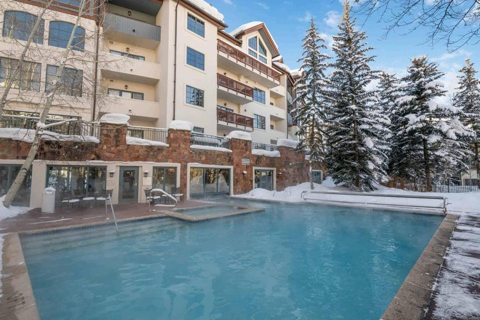 Oxford Court 302 by East West Hospitality Apartment in Beaver Creek