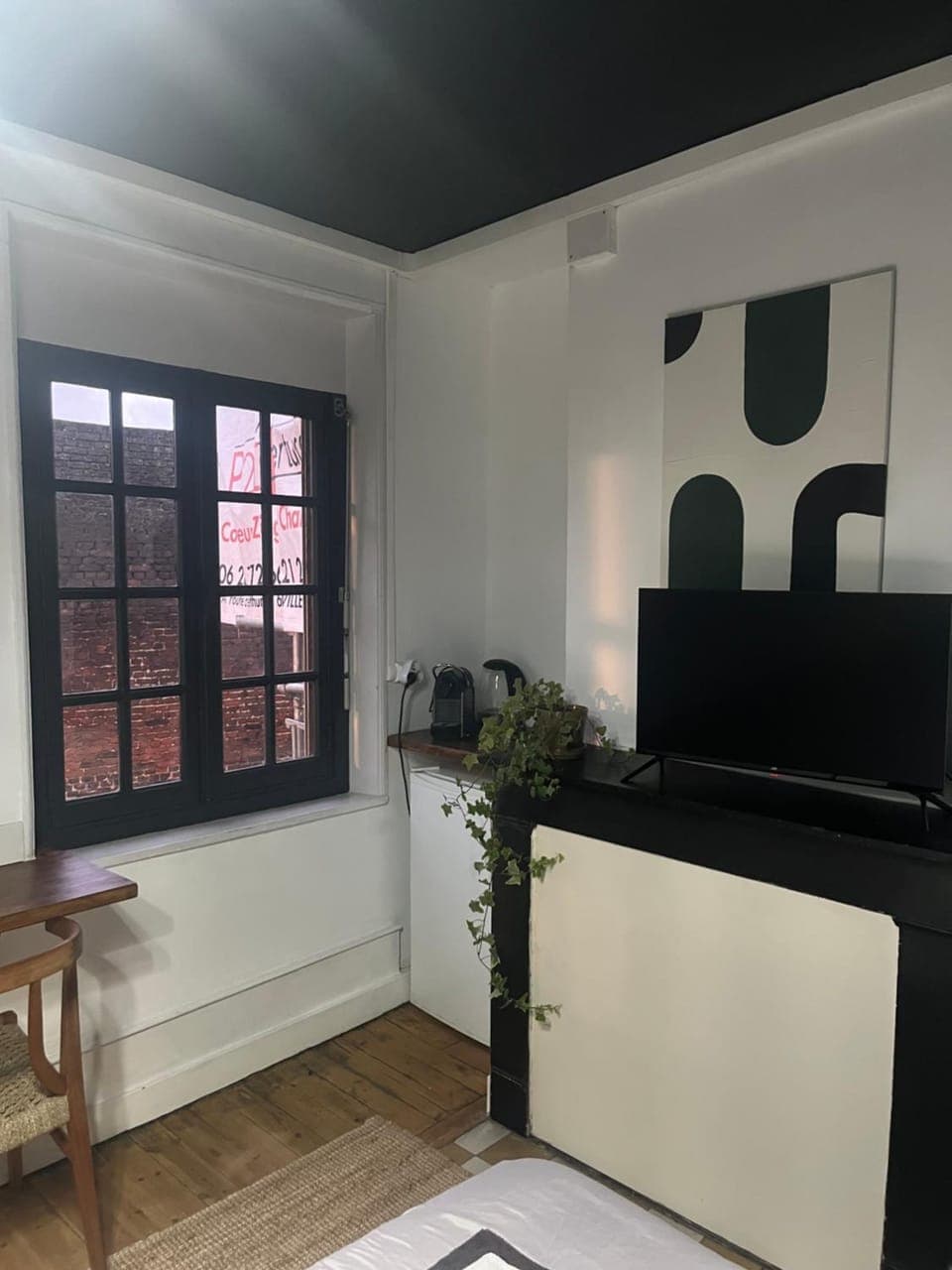 TV and multimedia, Seating area