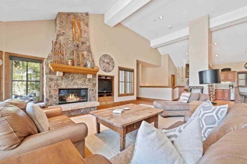 Villas at Villa Montane 06 by East West Hospitality Apartment in Beaver Creek
