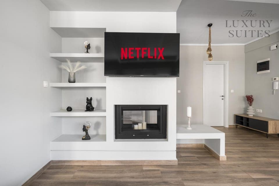 TV and multimedia, Text overlay