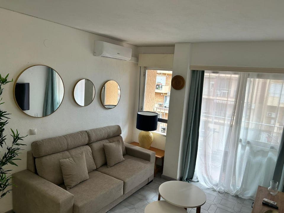 TV and multimedia, Living room, Seating area, air conditioner