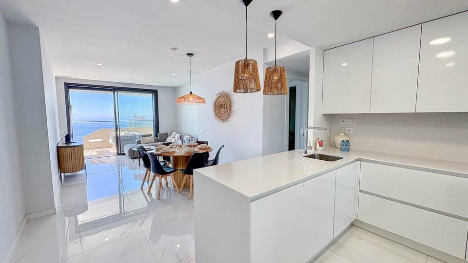Kitchen or kitchenette, Dining area, dishwasher, stove