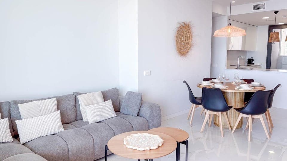 Living room, Dining area