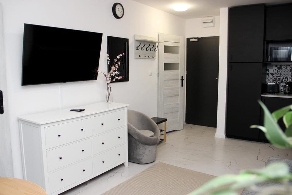 Communal lounge/ TV room, TV and multimedia, Kitchen or kitchenette