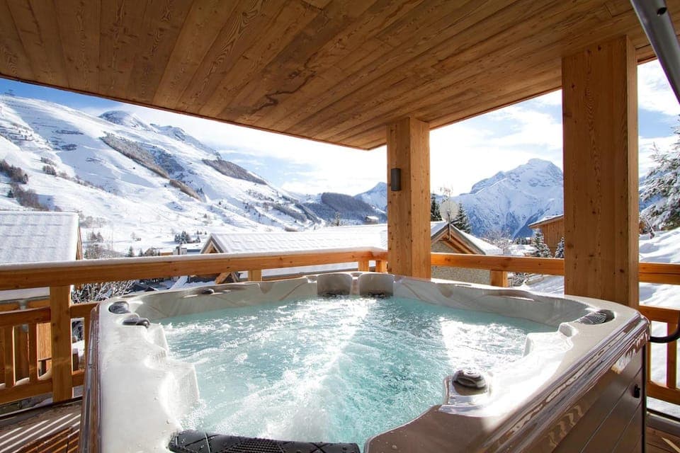 Hot Tub, Mountain view