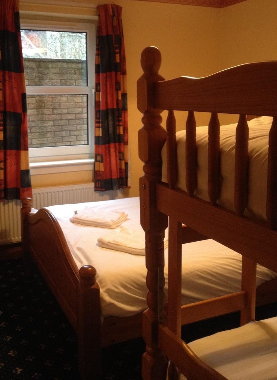 Bed, Photo of the whole room, Decorative detail, Bedroom