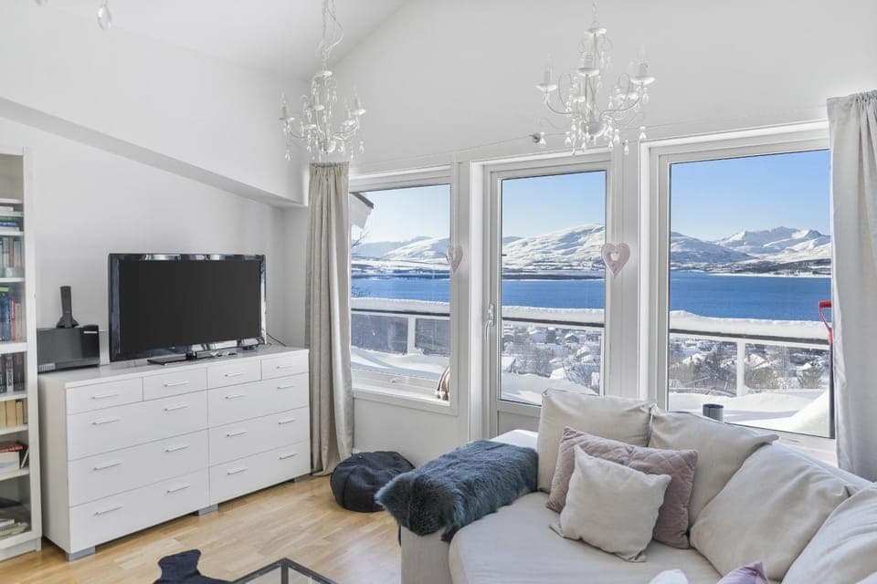 TV and multimedia, Living room, Seating area, Mountain view, Sea view