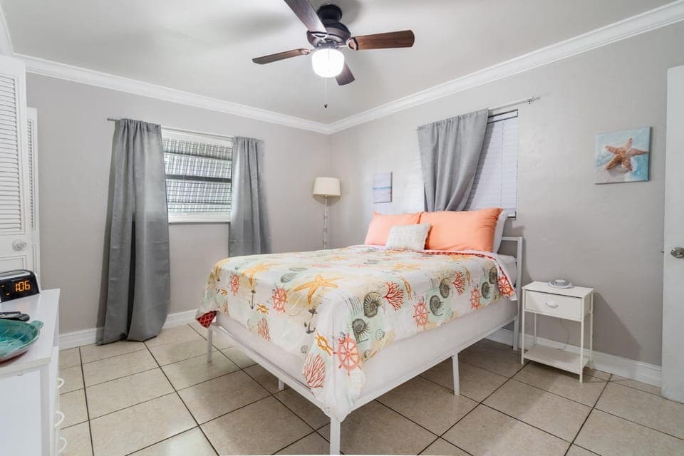 Bed, Bedroom