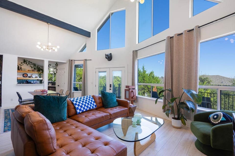 Living room, Seating area