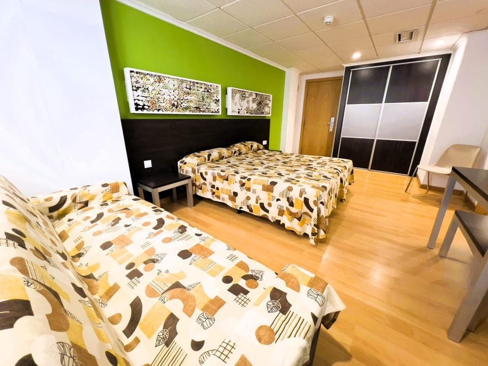 Bed, Photo of the whole room