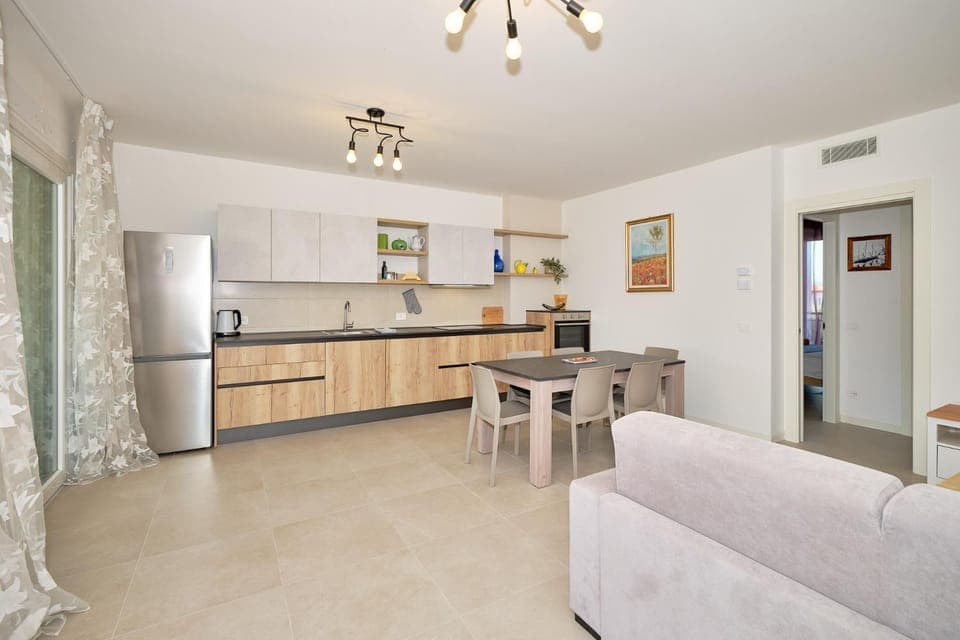 Property building, Kitchen or kitchenette, Living room