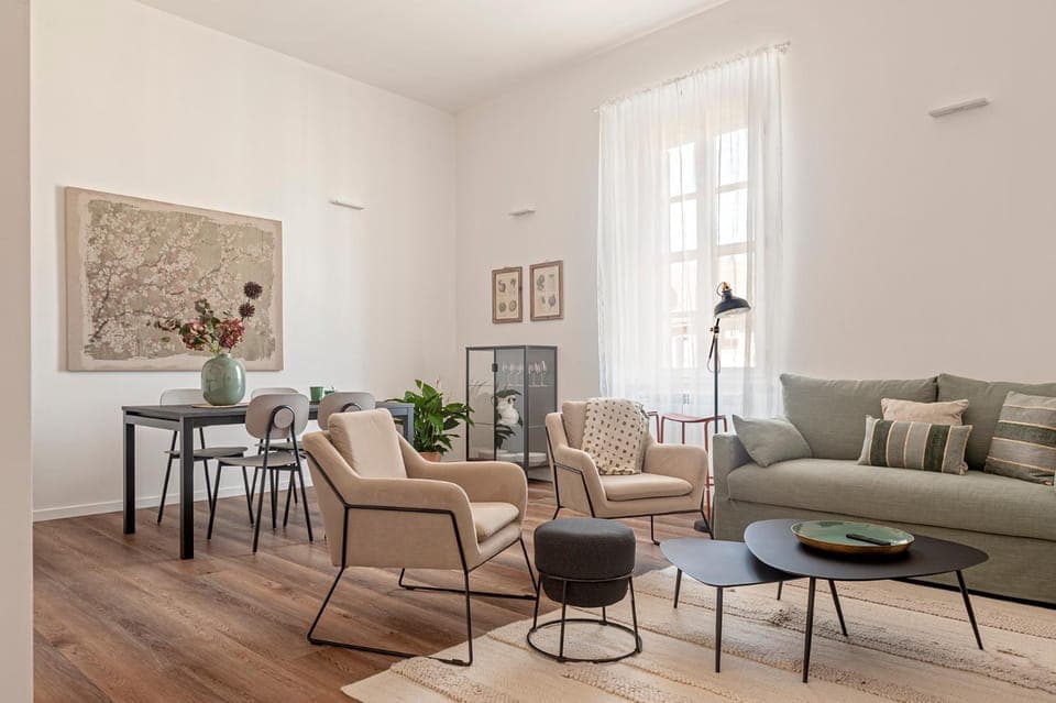 Living room, Seating area