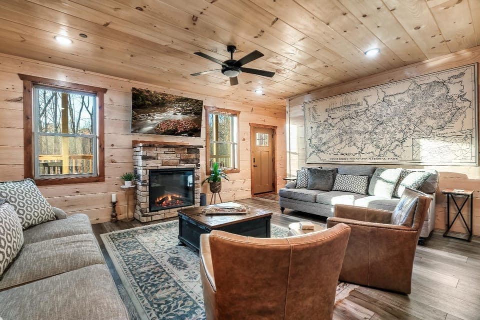 Living room, Seating area, fireplace