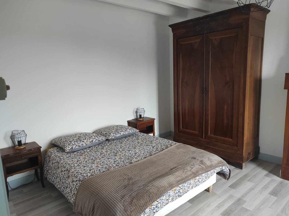 Bed, Bedroom, wardrobe