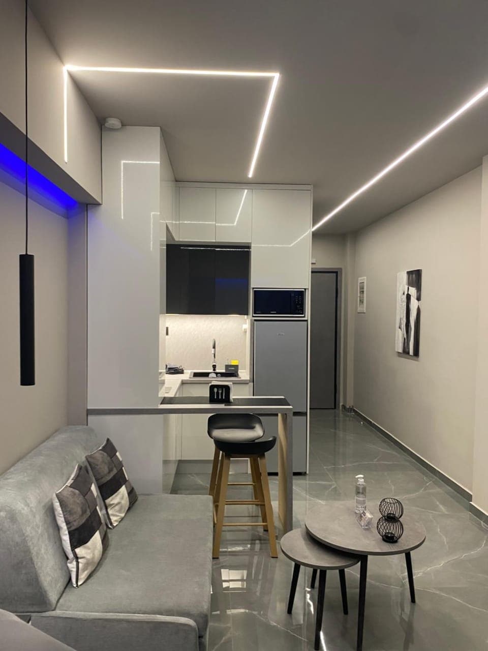 Seating area, Dining area