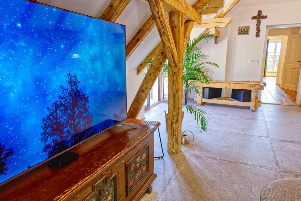 TV and multimedia, Living room