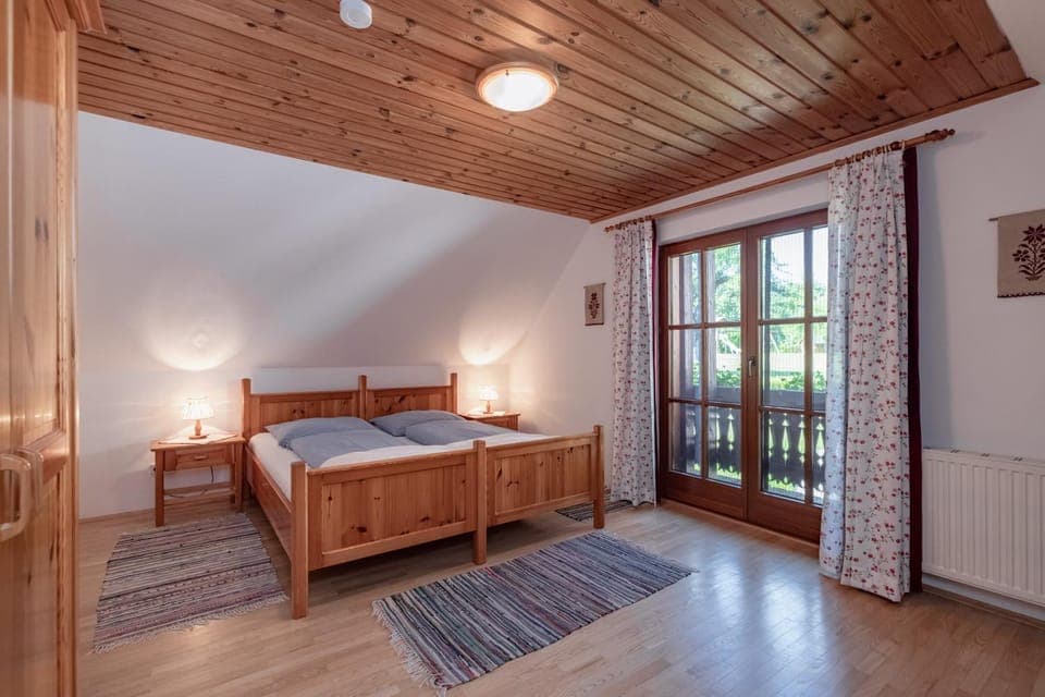 Bed, View (from property/room), Balcony/Terrace, Bedroom, Garden view, young children, cot, wardrobe