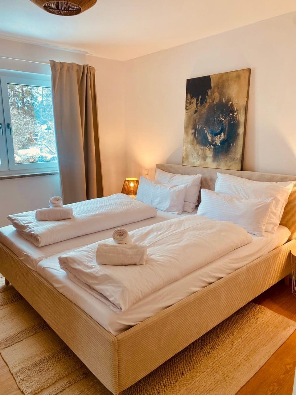 Bed, Photo of the whole room, Bedroom, towels