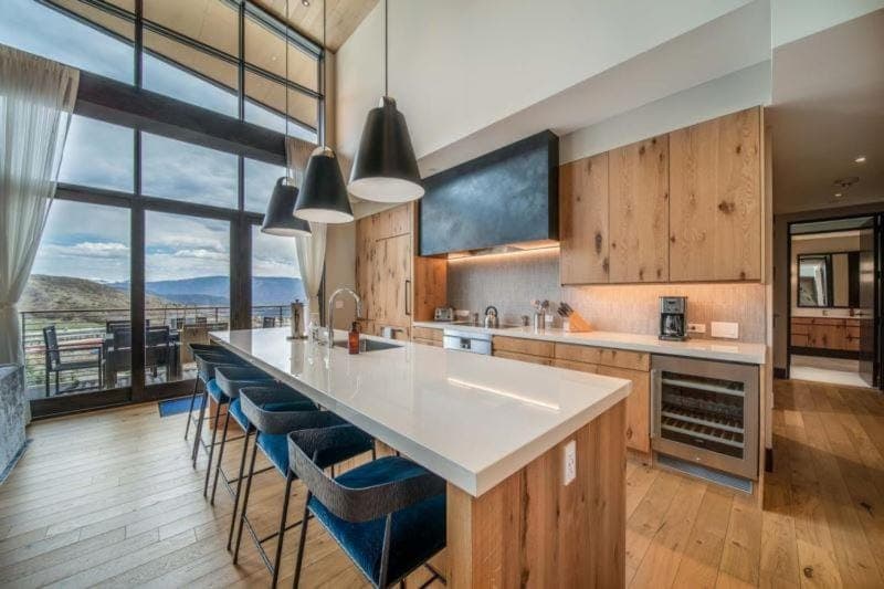One Snowmass East 703 by Snowmass Mountain Lodging Apartment in Snowmass Village