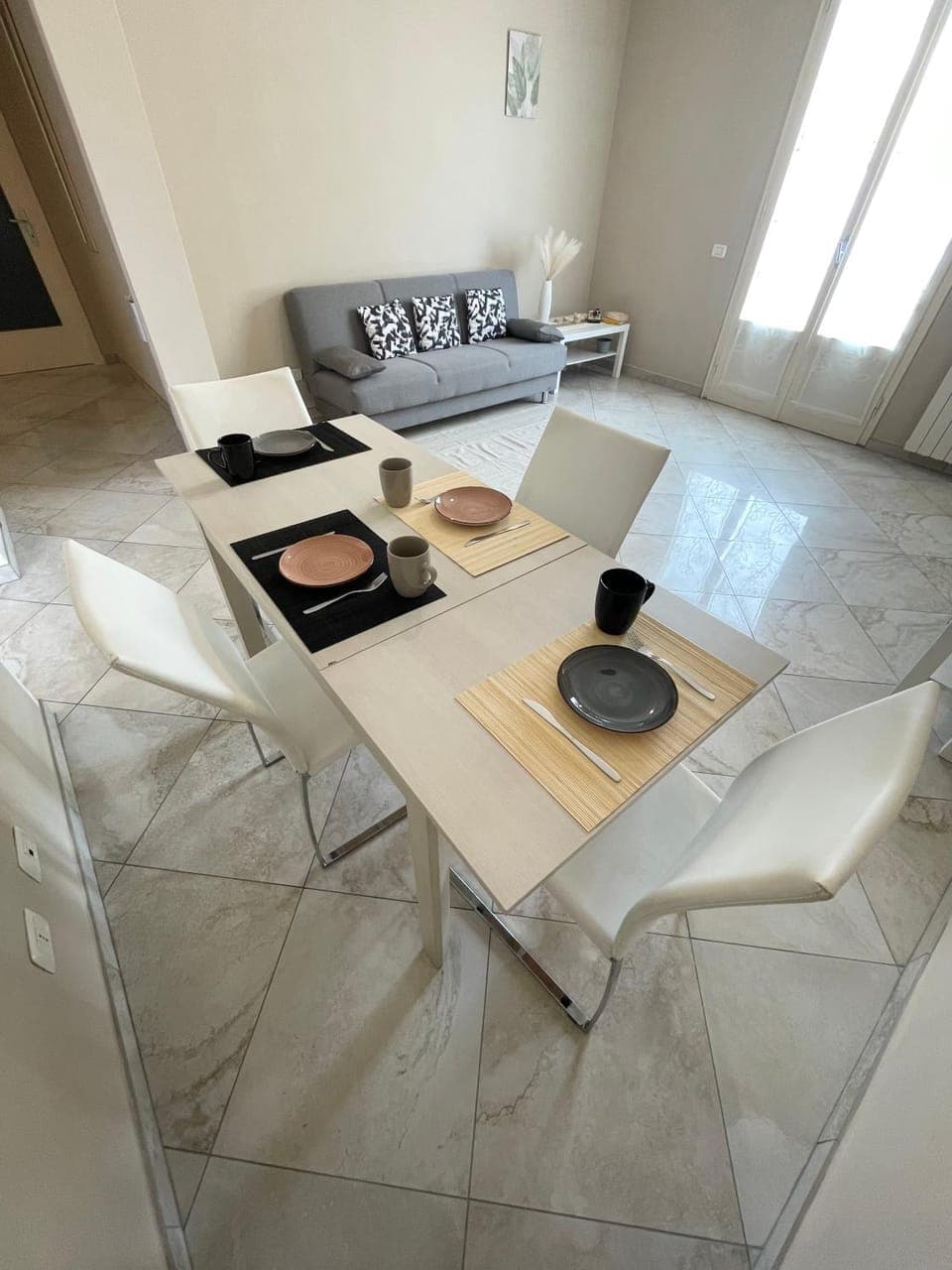 Living room, Dining area