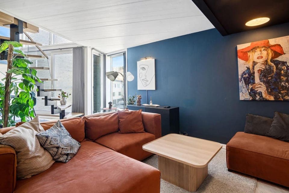 Living room, Seating area