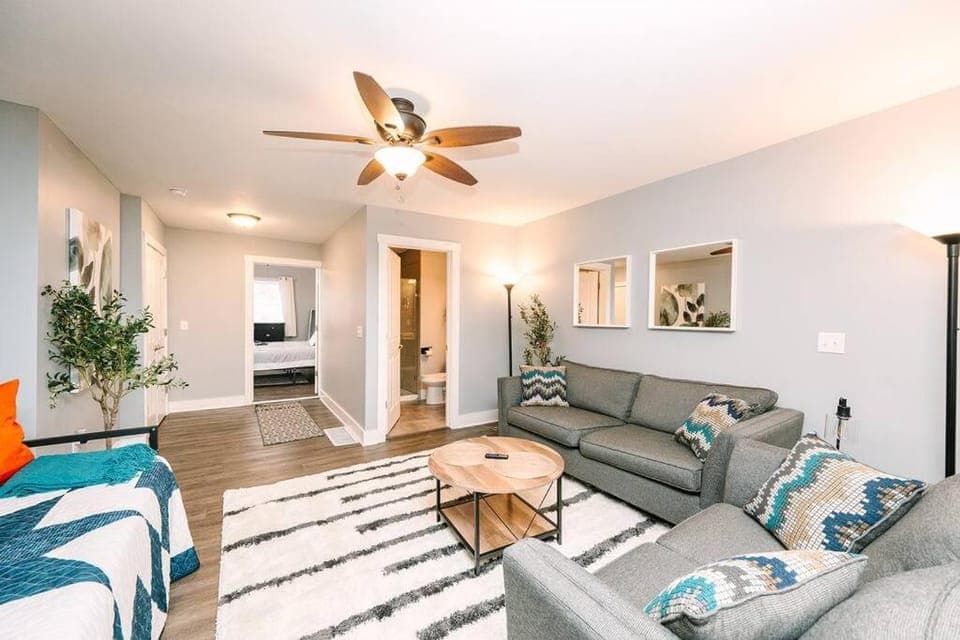 TV and multimedia, Living room, Seating area