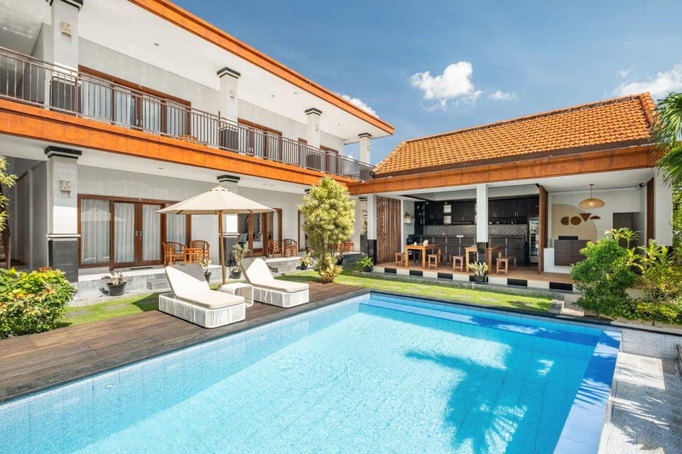 Pool view, Swimming pool